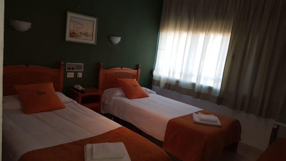Oyo Hotel Costa Andaluza Мотриль Экстерьер фото