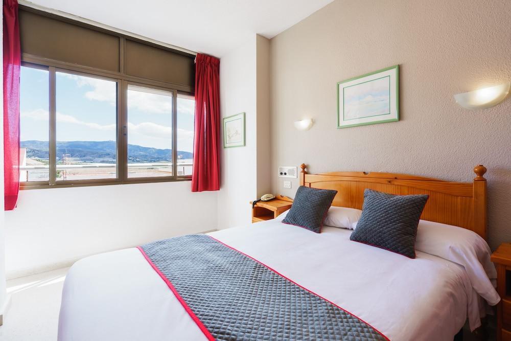 Oyo Hotel Costa Andaluza Мотриль Экстерьер фото