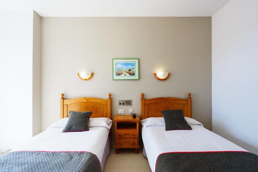 Oyo Hotel Costa Andaluza Мотриль Экстерьер фото