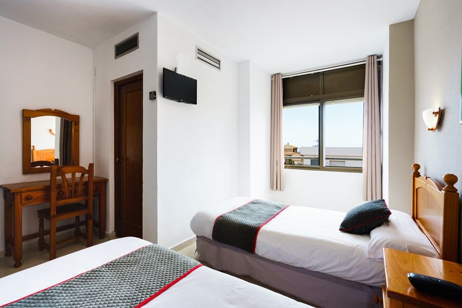 Oyo Hotel Costa Andaluza Мотриль Экстерьер фото